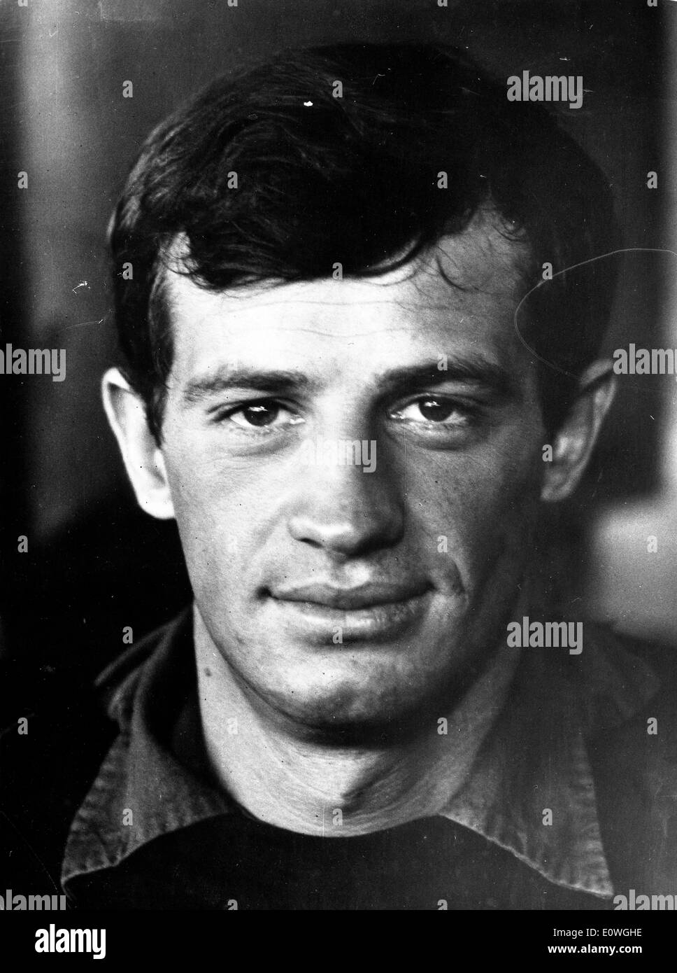 Jean paul belmondo Fotos und Bildmaterial in hoher Auflösung Alamy