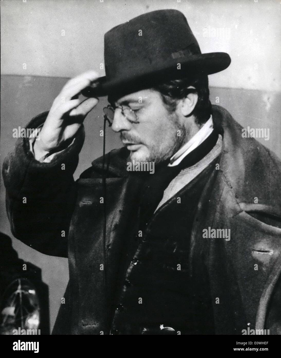 actor marcello mastroianni in film stockfotos und bilder kaufen alamy