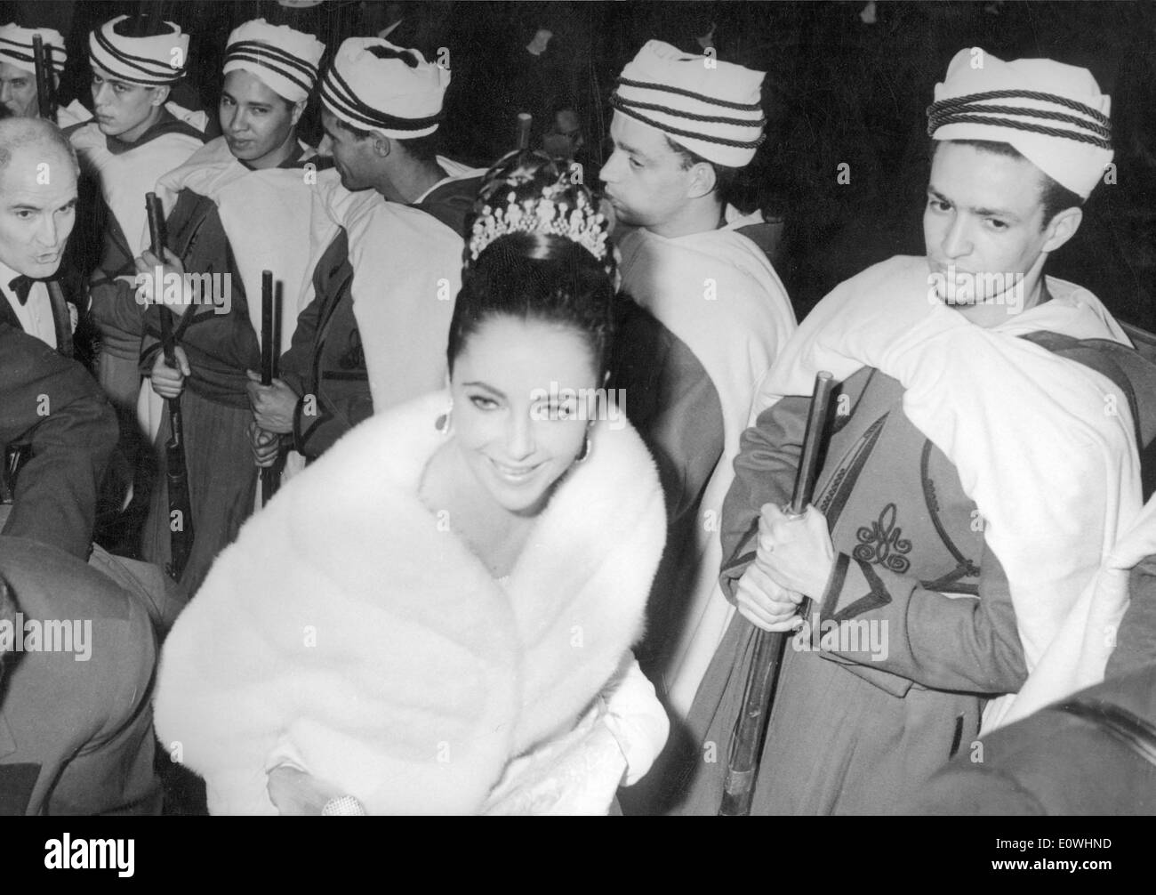 Schauspielerin Elizabeth Taylor bei Filmpremiere Stockfoto