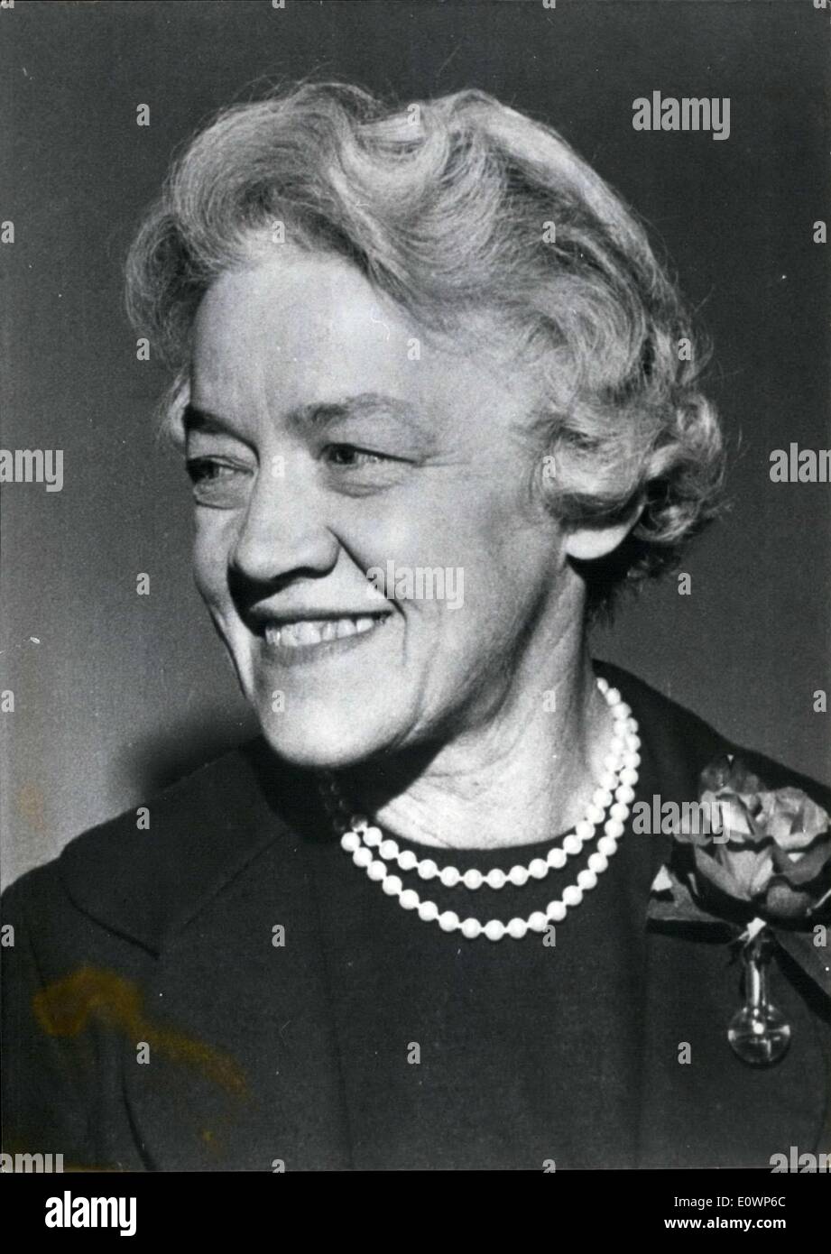 9. November 1963 - zum ersten Mal in der Geschichte der Vereinigten Staaten, könnte eine Frau einen Präsidentschaftskandidaten. Margaret Verfolgung Smith, der republikanische Senator für Maine, hat beschlossen, sich in den Vorwahlen vorzulegen. Stockfoto