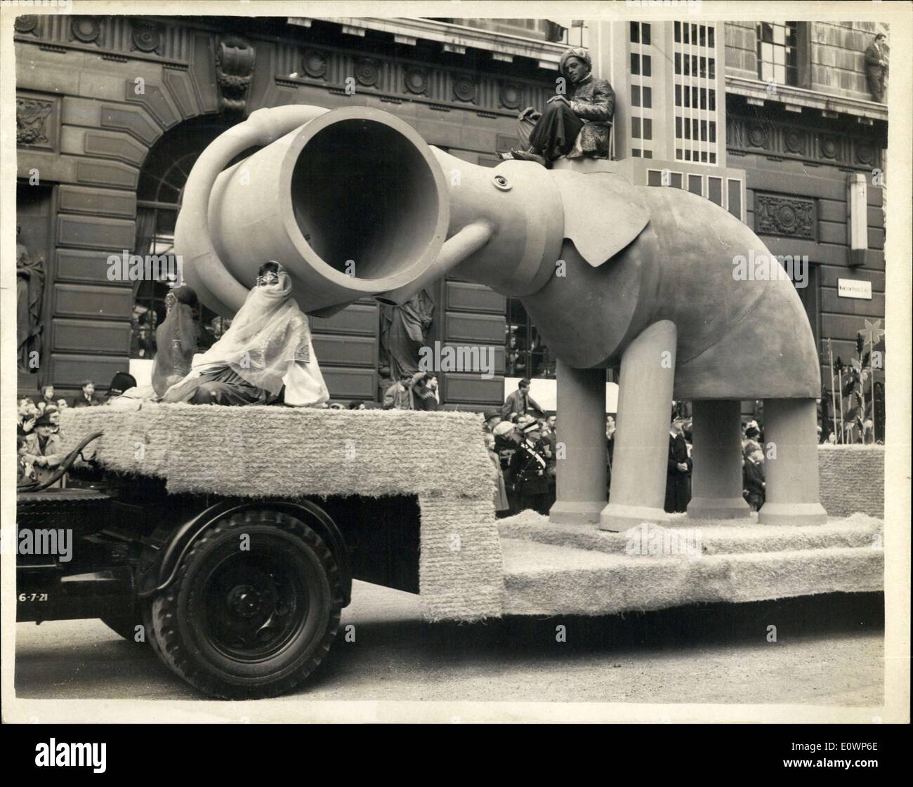 10. November 1963 - Elefant Trollope Colls Ltd. Lord Mayor es Show in der Londoner City. Stockfoto