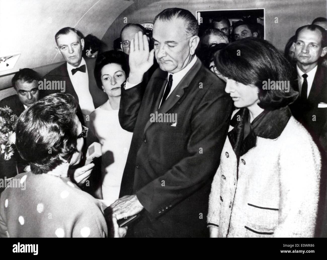 Präsident Lyndon Johnson nimmt Amtseid nach Ermordung Kennedys Stockfoto