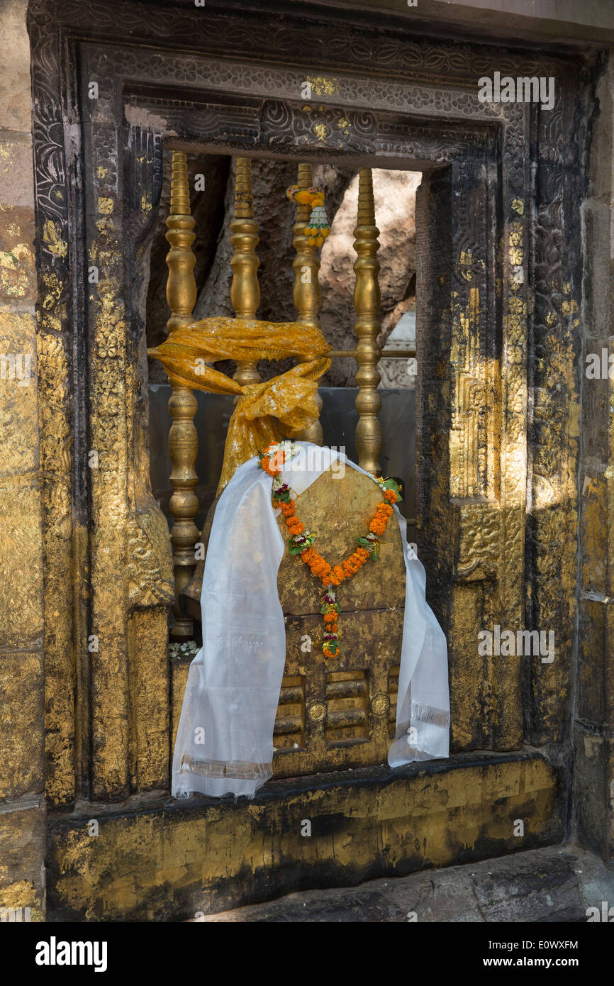 Bodh Gaya ist eine wichtige buddhistische Pilgerstätte in Indien, bekannt für den Bodhi-Baum, unter dem der Buddha Erleuchtung erlangte. Stockfoto