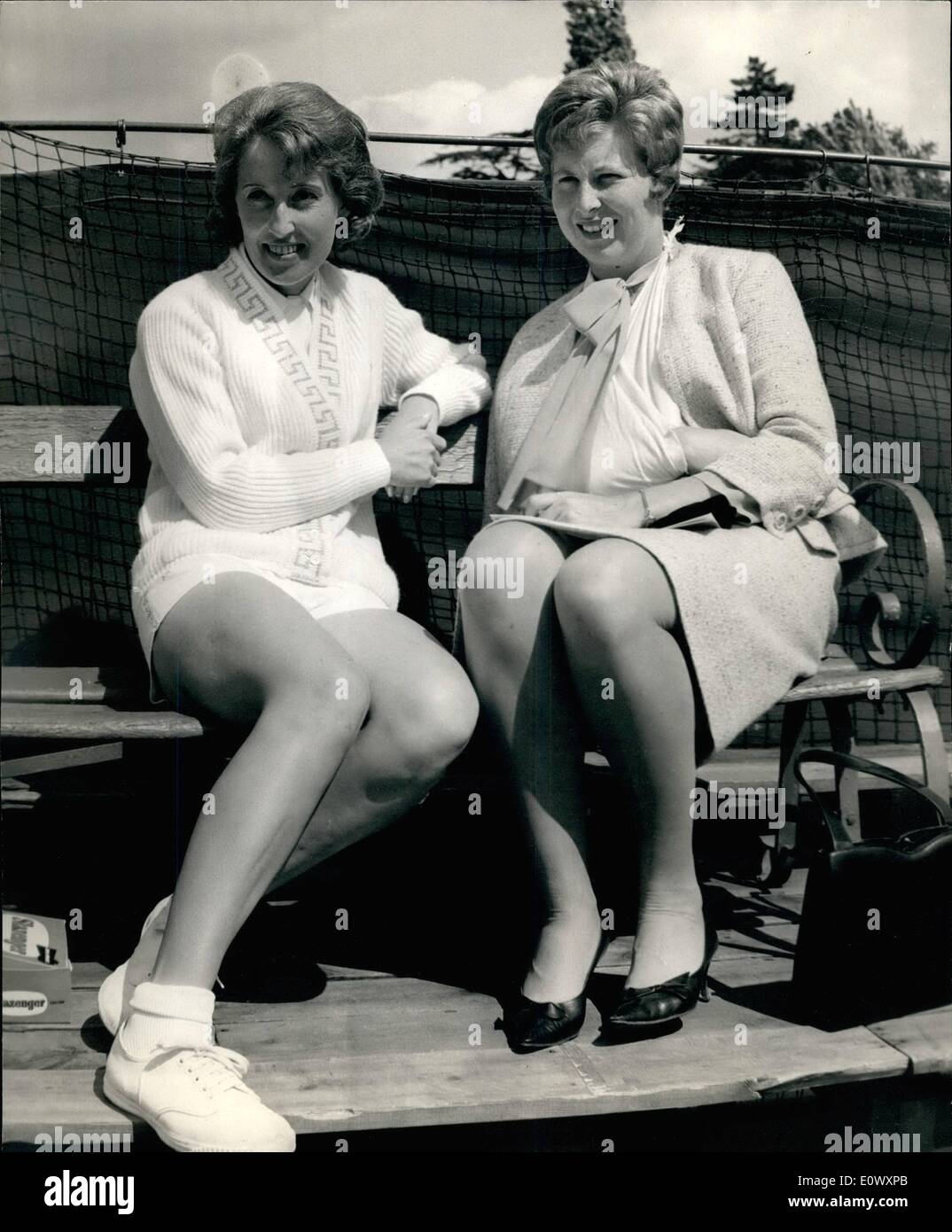Christine truman beobachtet tennis beckenham Fotos und Bildmaterial