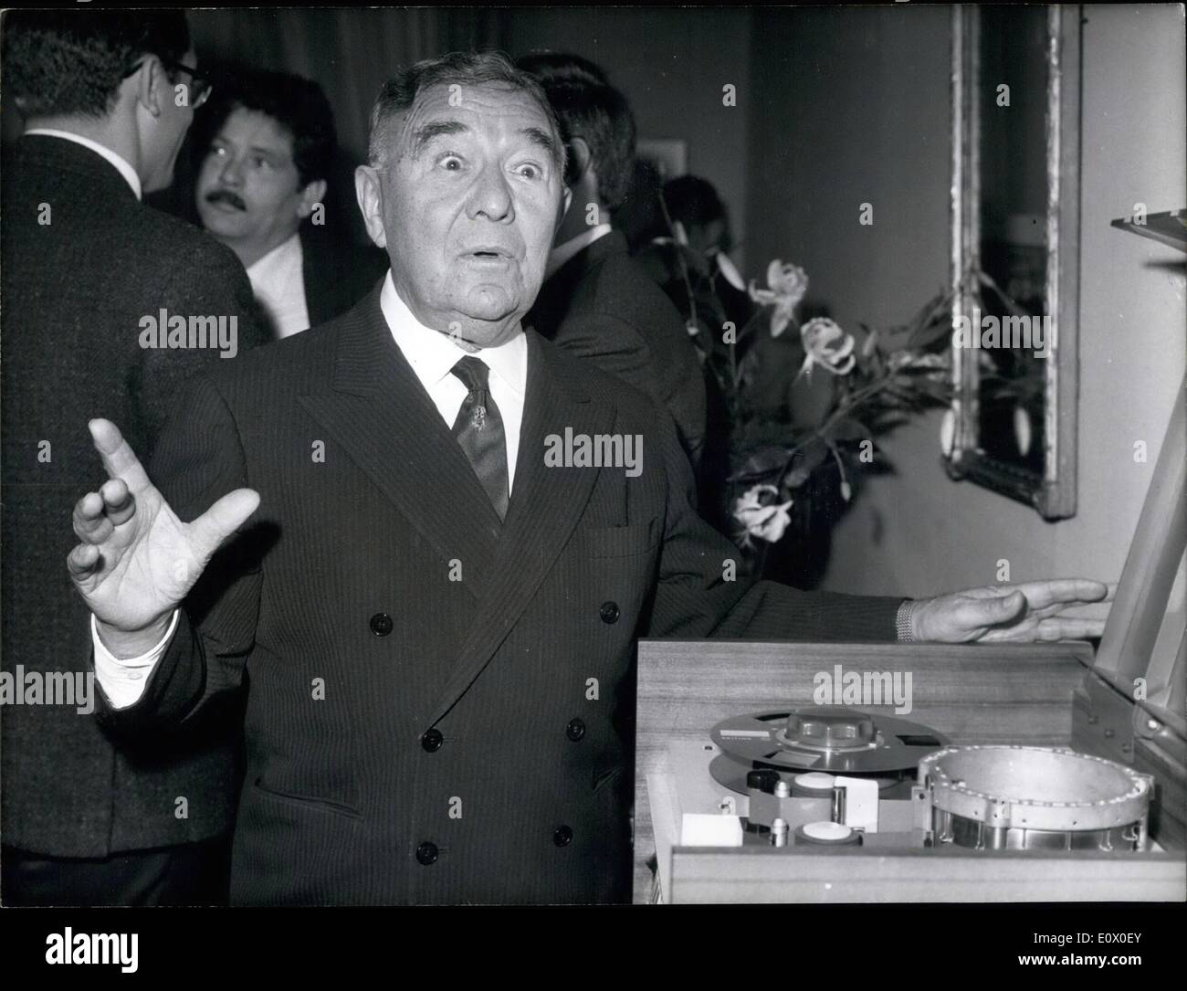 11. November 1964 - Luigi Einaudi Abstimmung Stockfoto