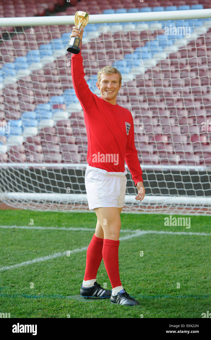 Die Wachsfigur von Bobby Moore wird vorgestellt bei West Ham United Football-Stadion Stockfoto