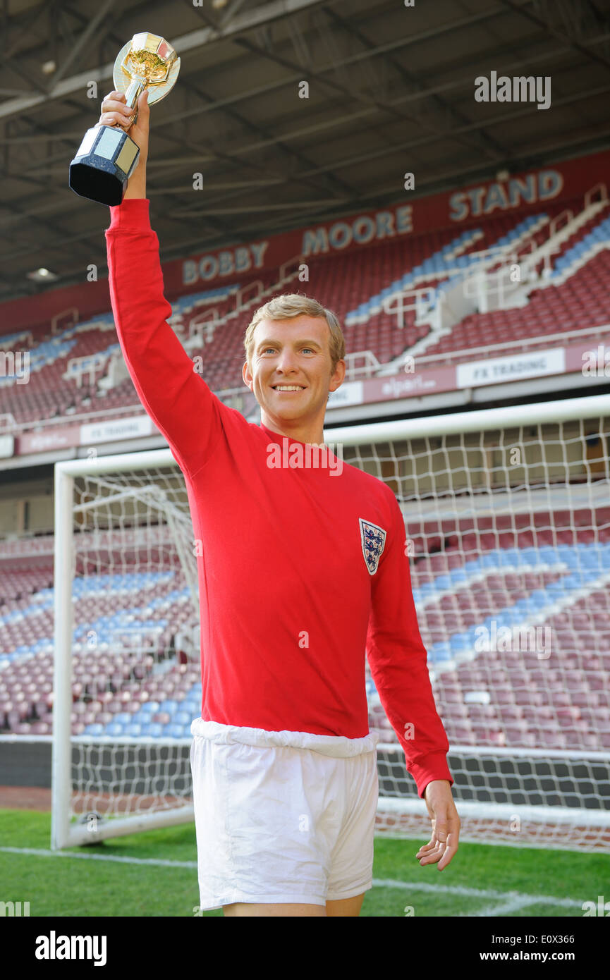 Die Wachsfigur von Bobby Moore wird vorgestellt bei West Ham United Football-Stadion Stockfoto