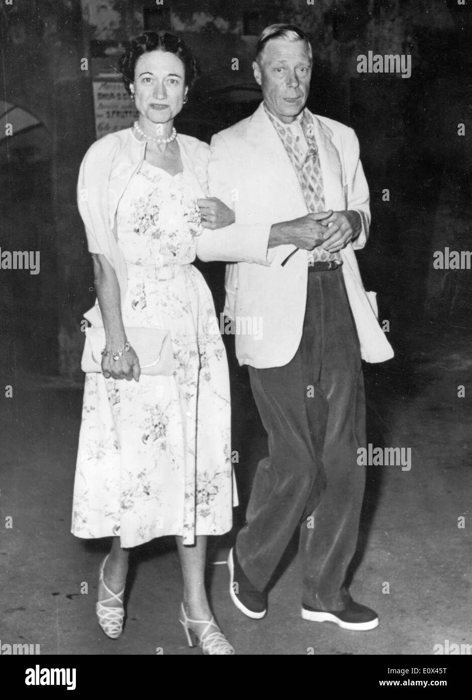 Der Herzog und die Herzogin von Windsor, machen Sie einen Spaziergang im Urlaub Stockfoto