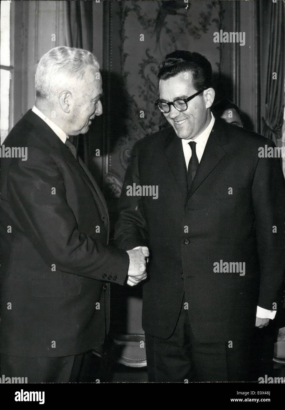 2. Februar 1965 - bulgarische Vizepremier In Paris; M. Stanko Todorov, die bulgarische Vizepremier ist jetzt zu einem offiziellen Besuch Stockfoto