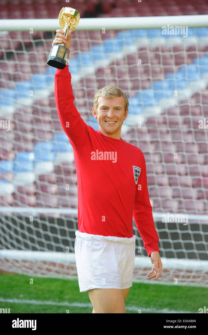 Die Wachsfigur von Bobby Moore wird vorgestellt bei West Ham United Football-Stadion Stockfoto