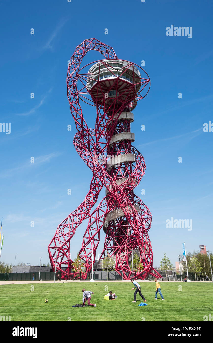 Orbit-Skulptur von Anish ist im Queen Elizabeth Olympic Park in Stratford London Vereinigtes Königreich Stockfoto