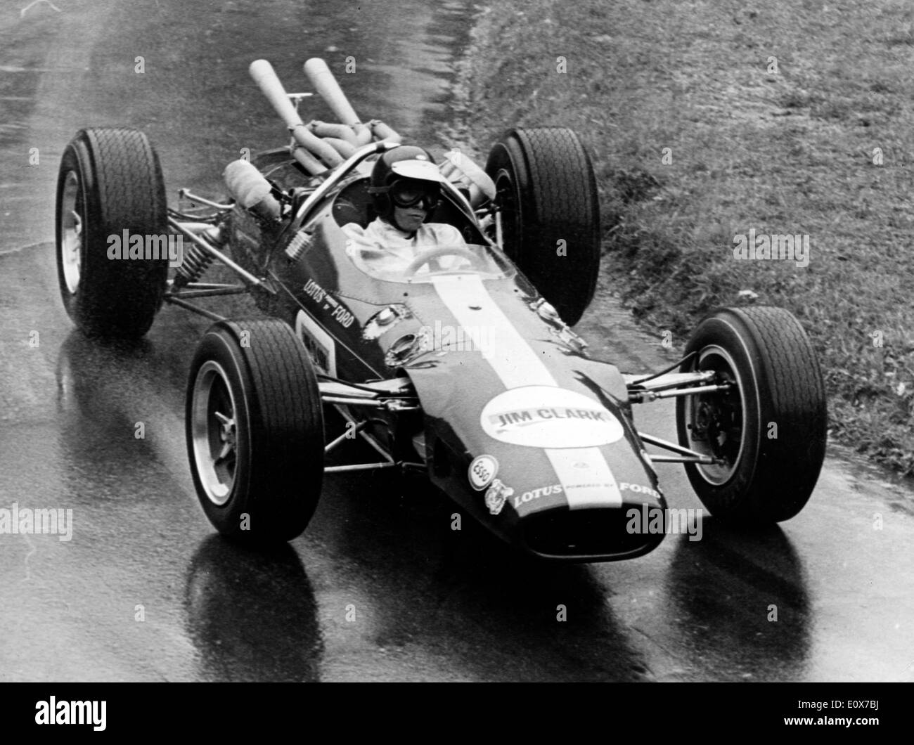 Britische Formel1-Rennfahrer JIM "Jimmy" CLARK treibt ein Lotus-Ford in den Schweizer Bergen-Grand-Prix in Ollon-Villars Stockfoto
