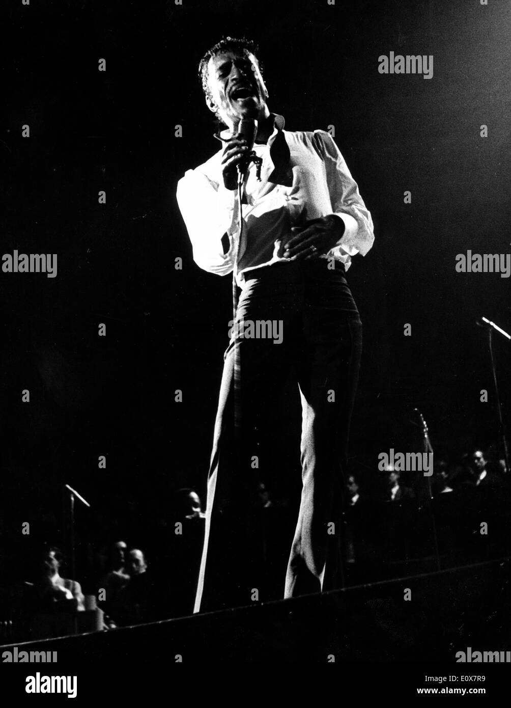 Sammy Davis Jr., die live in Deutschland Stockfoto