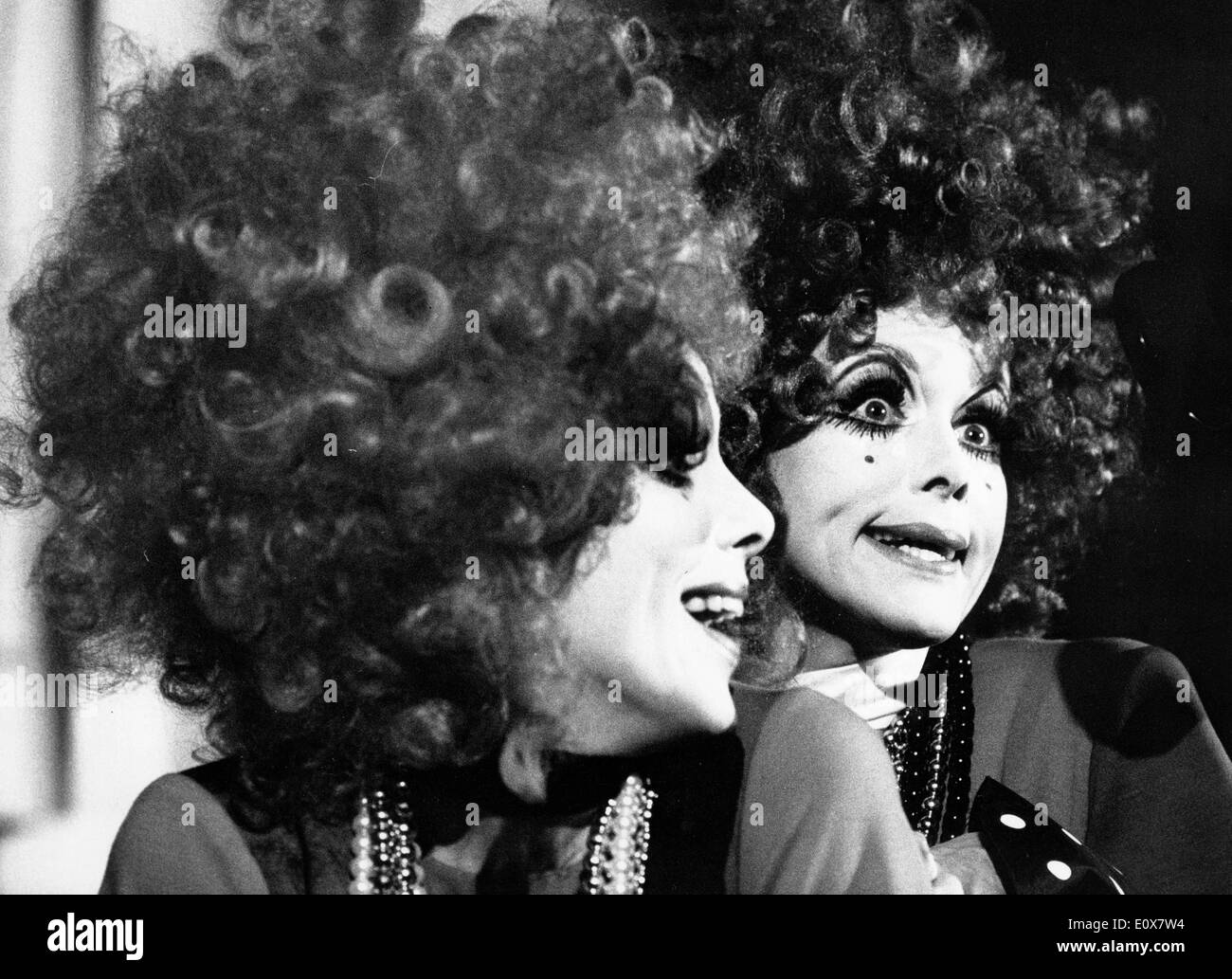 The Famous Kessler Twins Stockfotos und bilder Kaufen Alamy