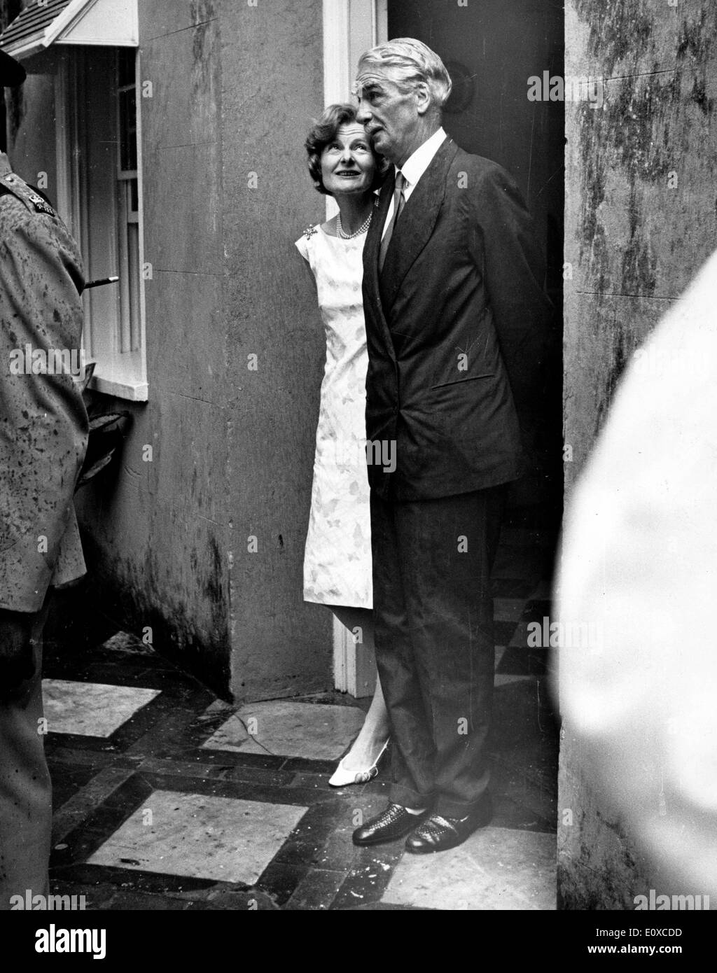 Premierminister Anthony Eden und Frau bei Villa Nova Stockfotografie