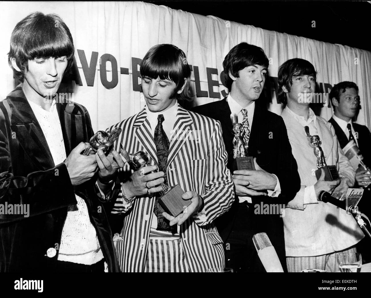 Die Beatles zeigen goldenen Otto Auszeichnungen Stockfoto