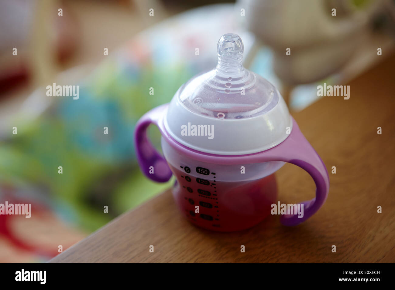 Babys-Getränke-cup Stockfoto