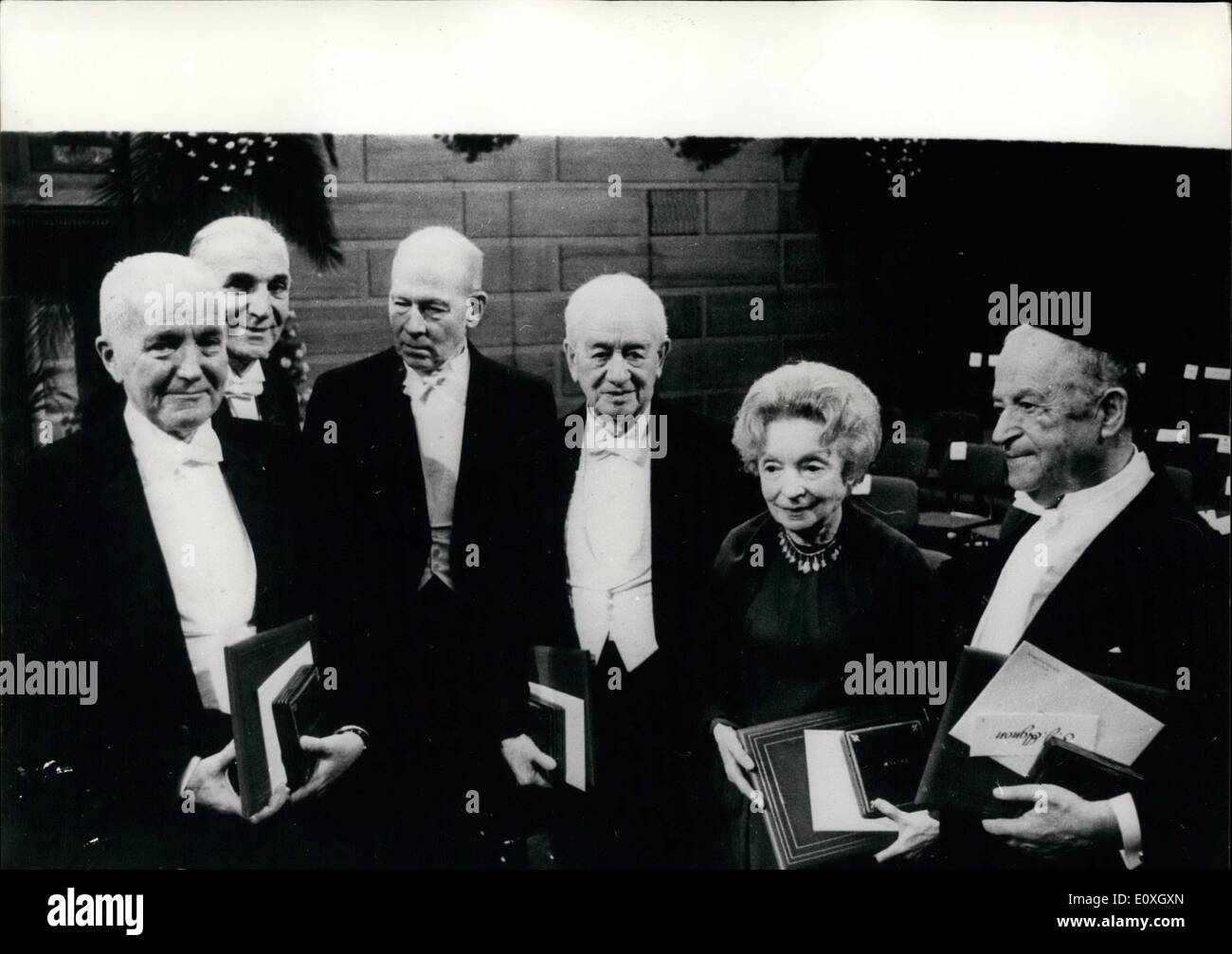 12. Dezember 1966 - Präsentation der Nobelpreise: Die Nobel-Preisträger im Bild nach Erhalt ihre Auszeichnungen im Concert Hall Stockfoto