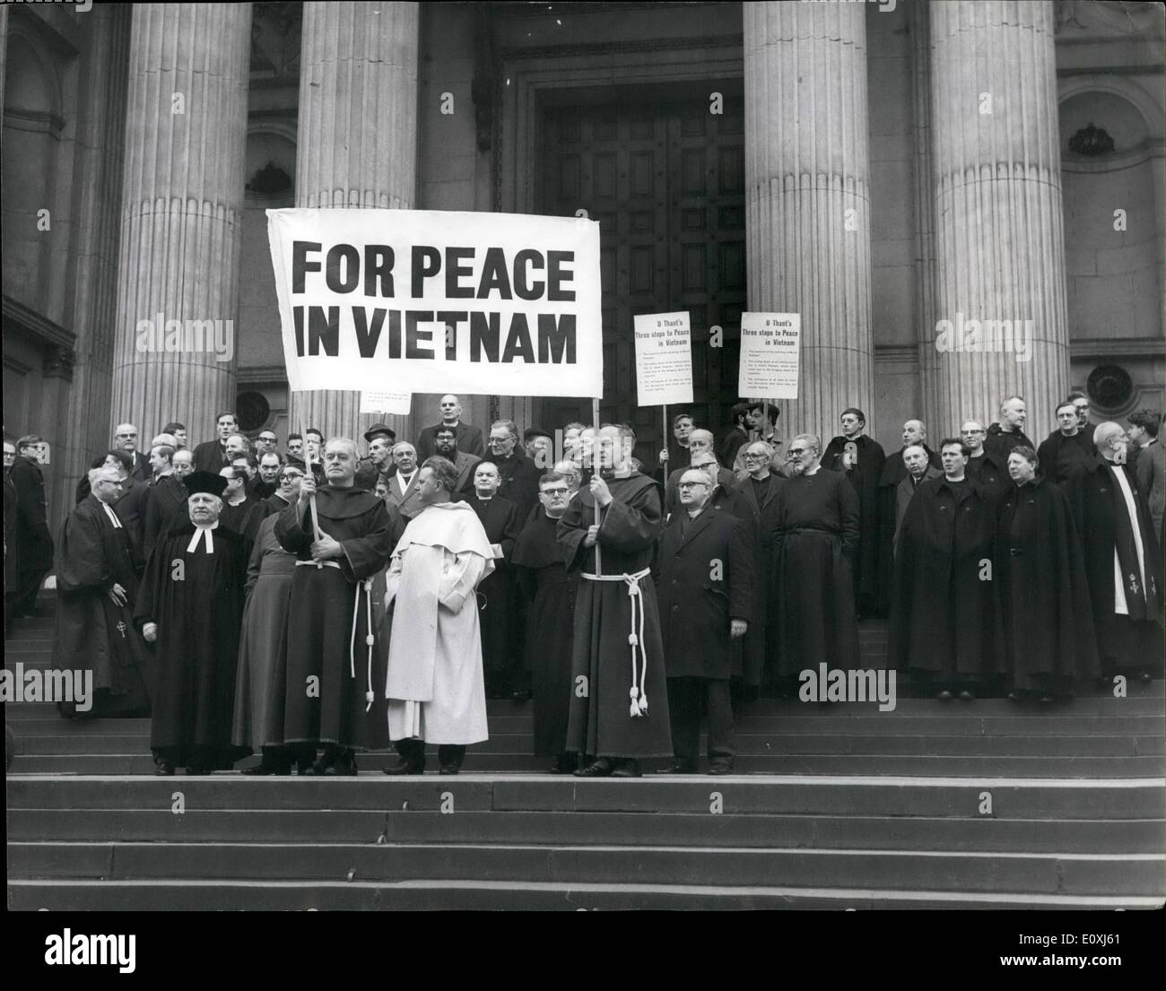 2. Februar 1967 - christliche und jüdische Prozession der Zeuge durch die Stadt ST. PAUL. Eine christliche und jüdische Prozession von Stockfoto