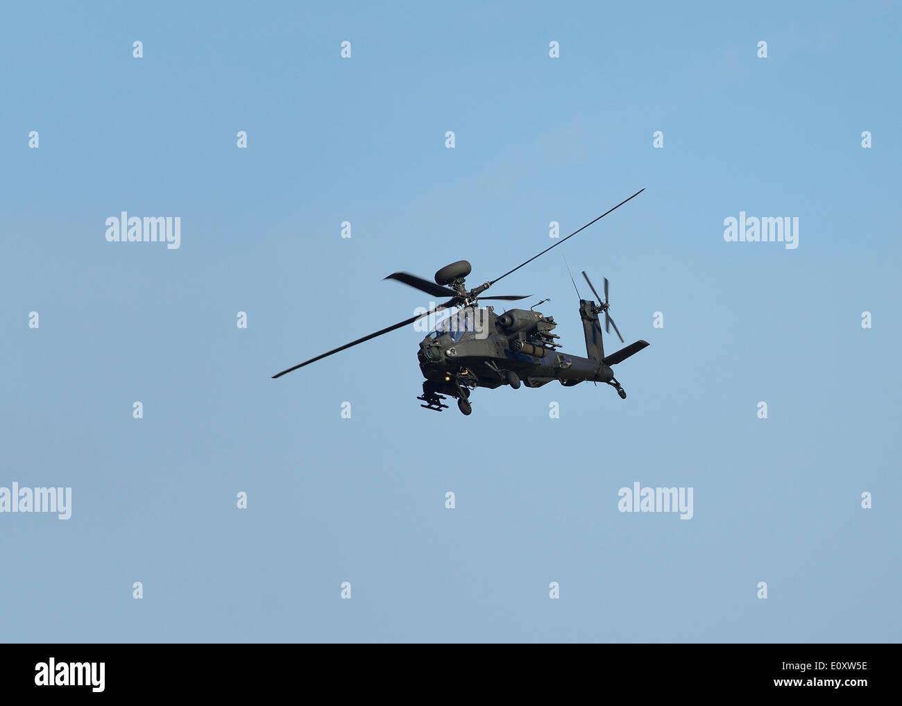 Britische Armee-Luft-Korps AgustaWestland WAH - 64D / Apache Longbow AH1 Kampfhubschrauber. Essex, UK Stockfoto