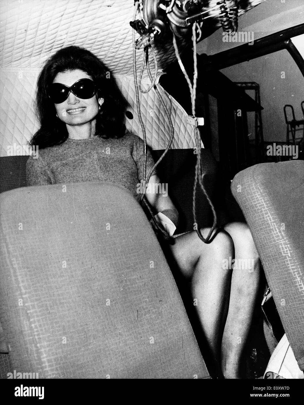 Jacqueline Kennedy Onassis sitzen in einem Hubschrauber Stockfoto