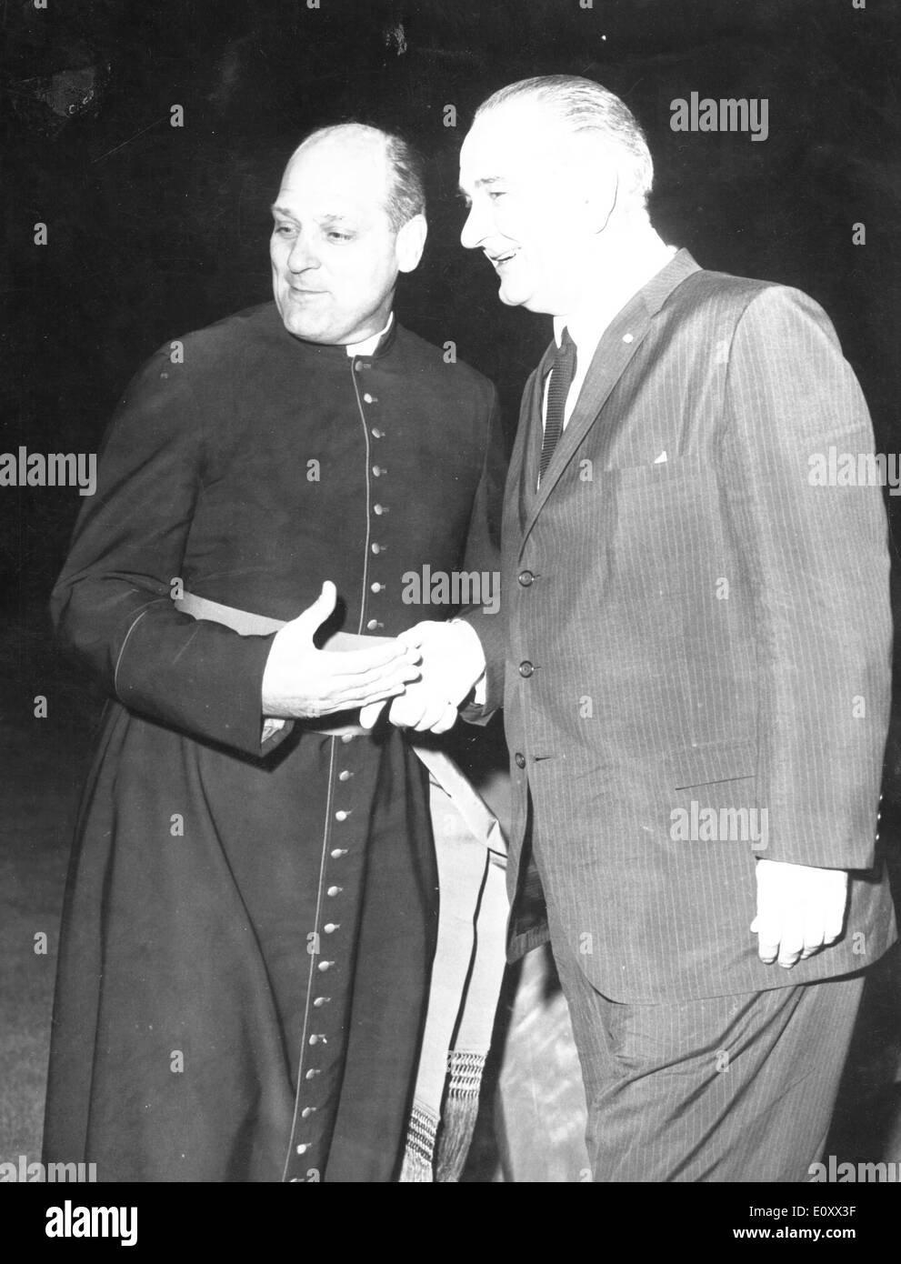 Präsident Lyndon B. Johnson besucht Paul Marcinkus Stockfotografie Alamy