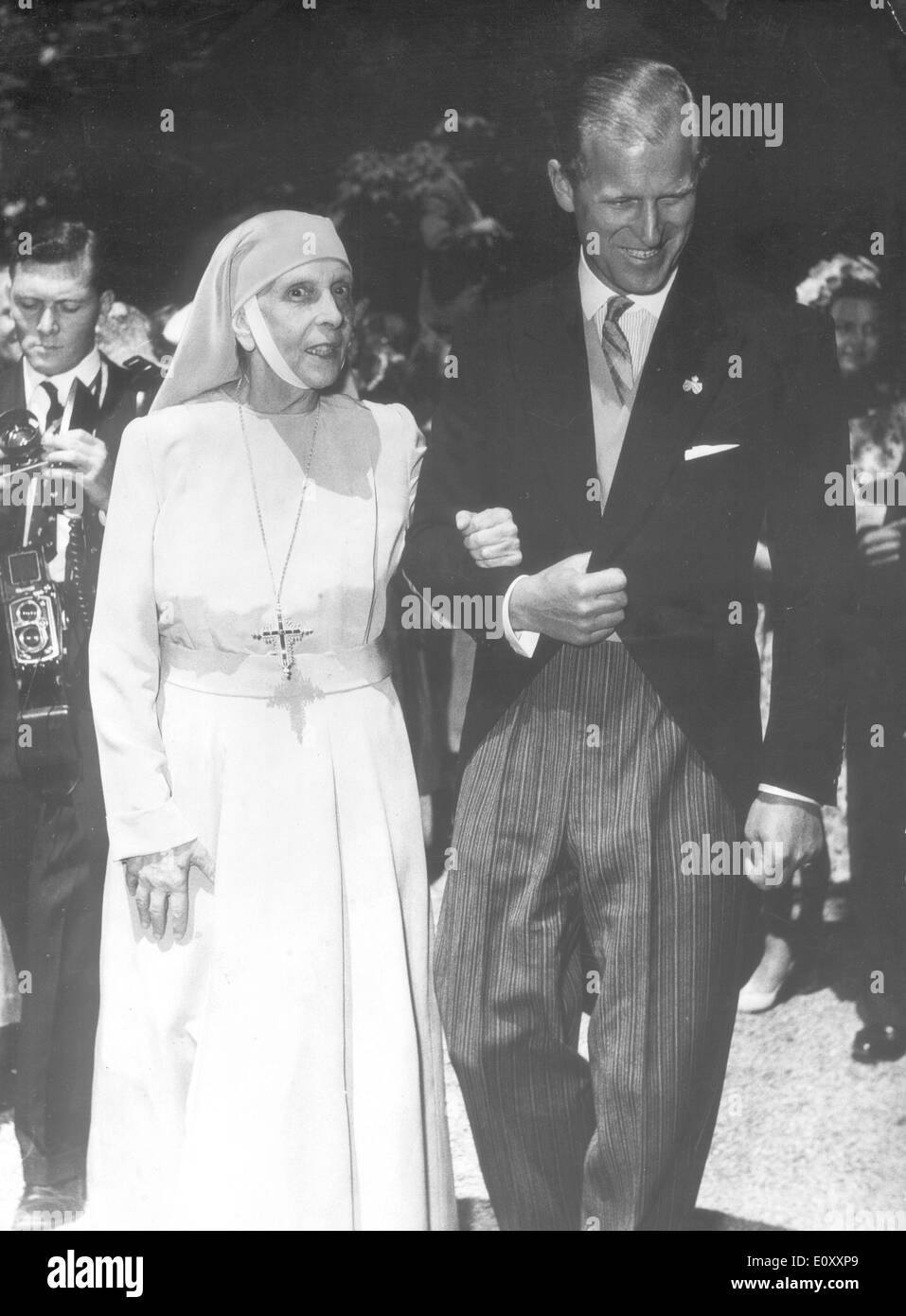Prinz Philip besucht seine Mutter Alice Von Battenberg Stockfoto