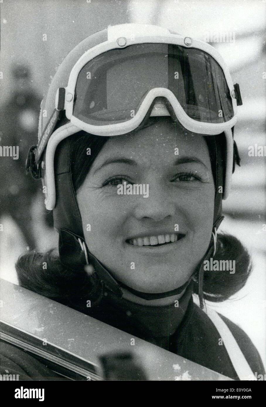 10. Februar 1968 - Olga Pall Sieger Frauen Downhill Ski Grenoble Olympiade Stockfoto