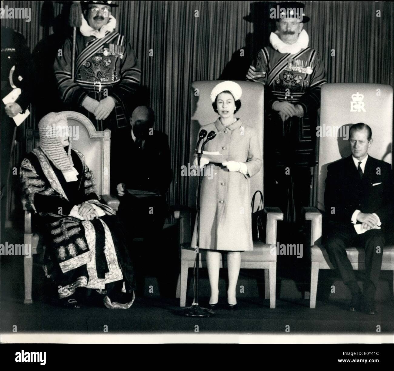 10. Oktober 1968 - Königin öffnet neue Gebäude am Royal Court Of Justice, Strang: HM The Queen Toady das neue Gebäude am eröffnet die Stockfoto