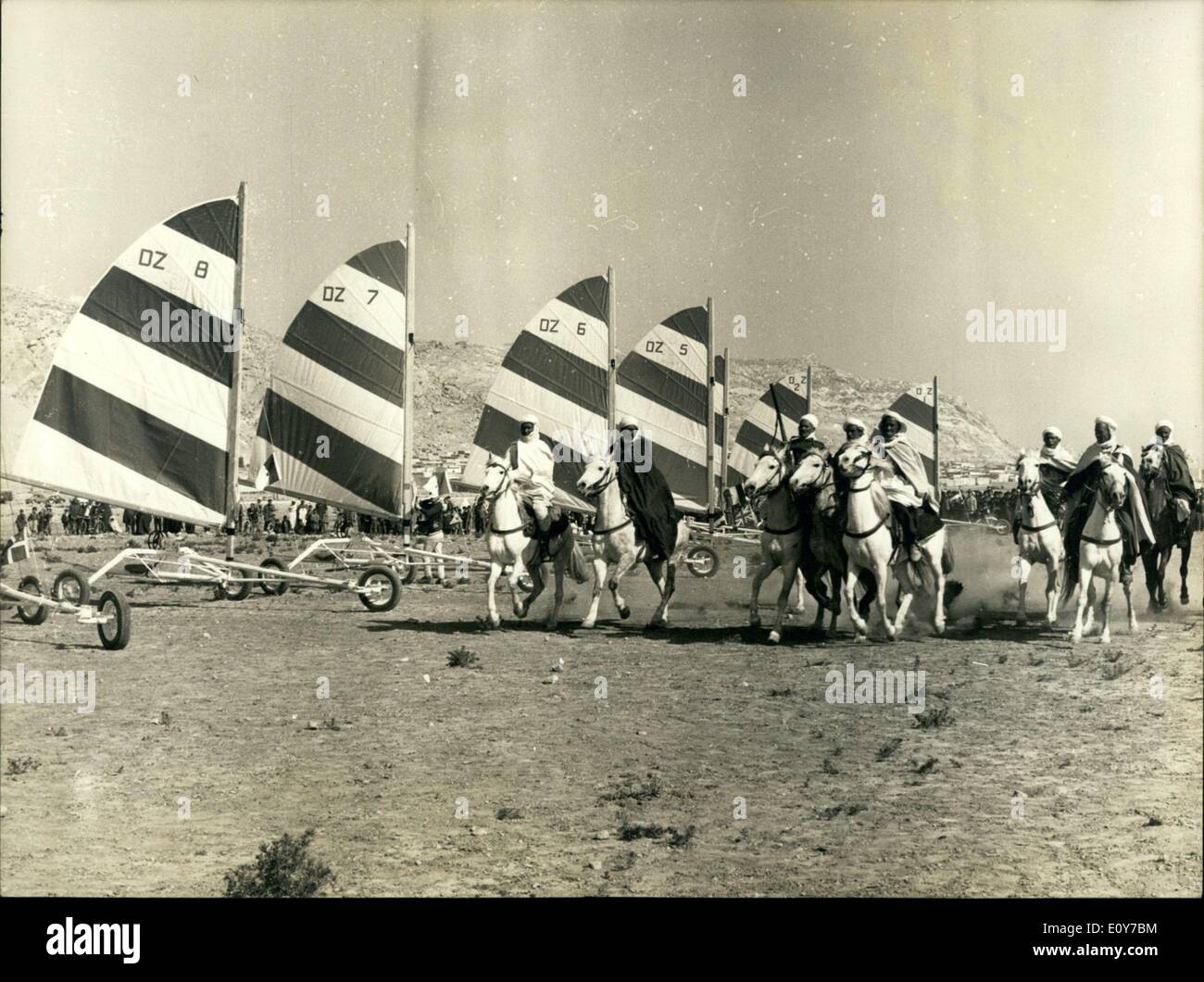 1. April 1969 - Strandsegeln-Rennen in der Sahara-Wüste in Algerien Stockfoto