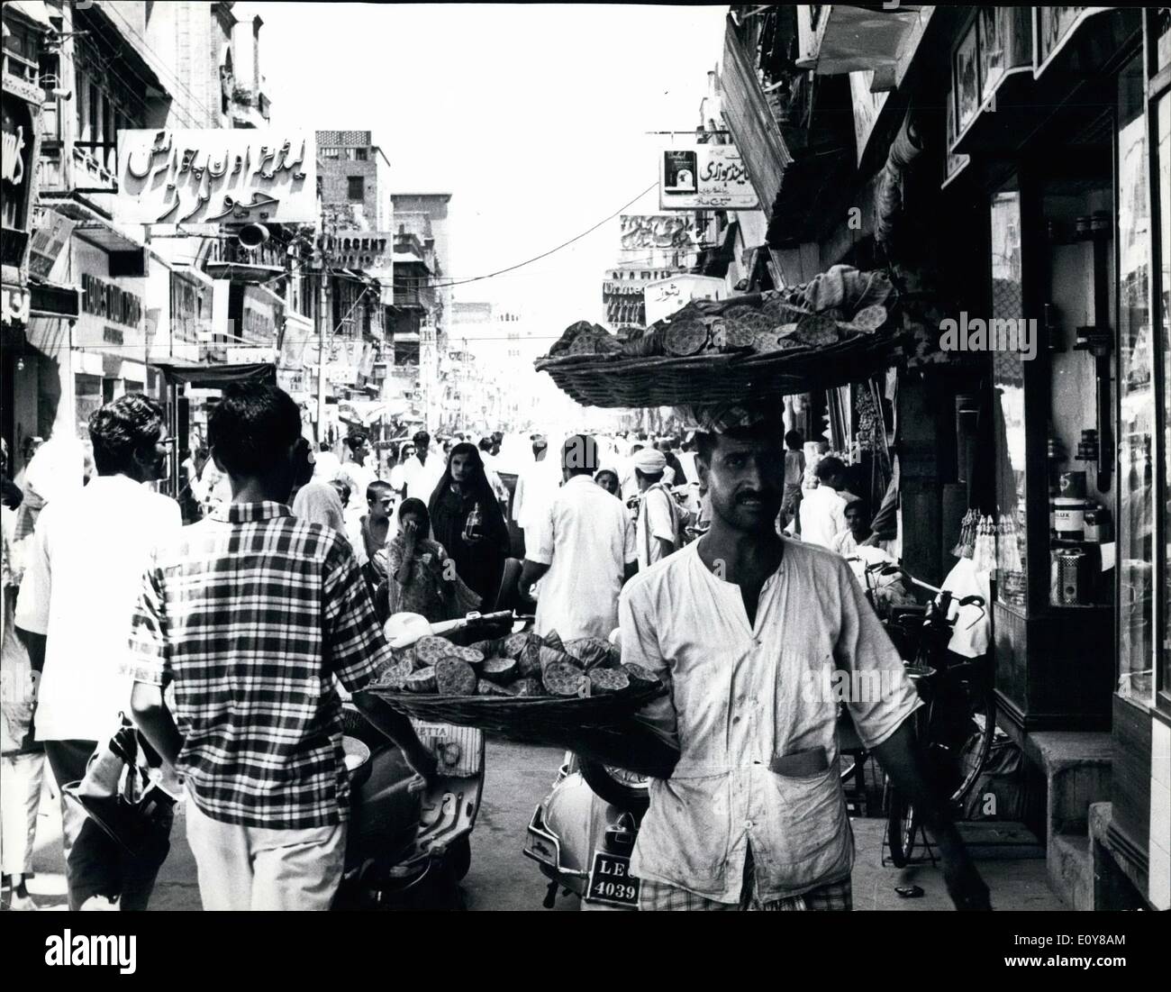 2. Februar 1969 - Pakitstan: Lyall Pur - eines der sieben wichtigsten Straßen. / Stockfoto