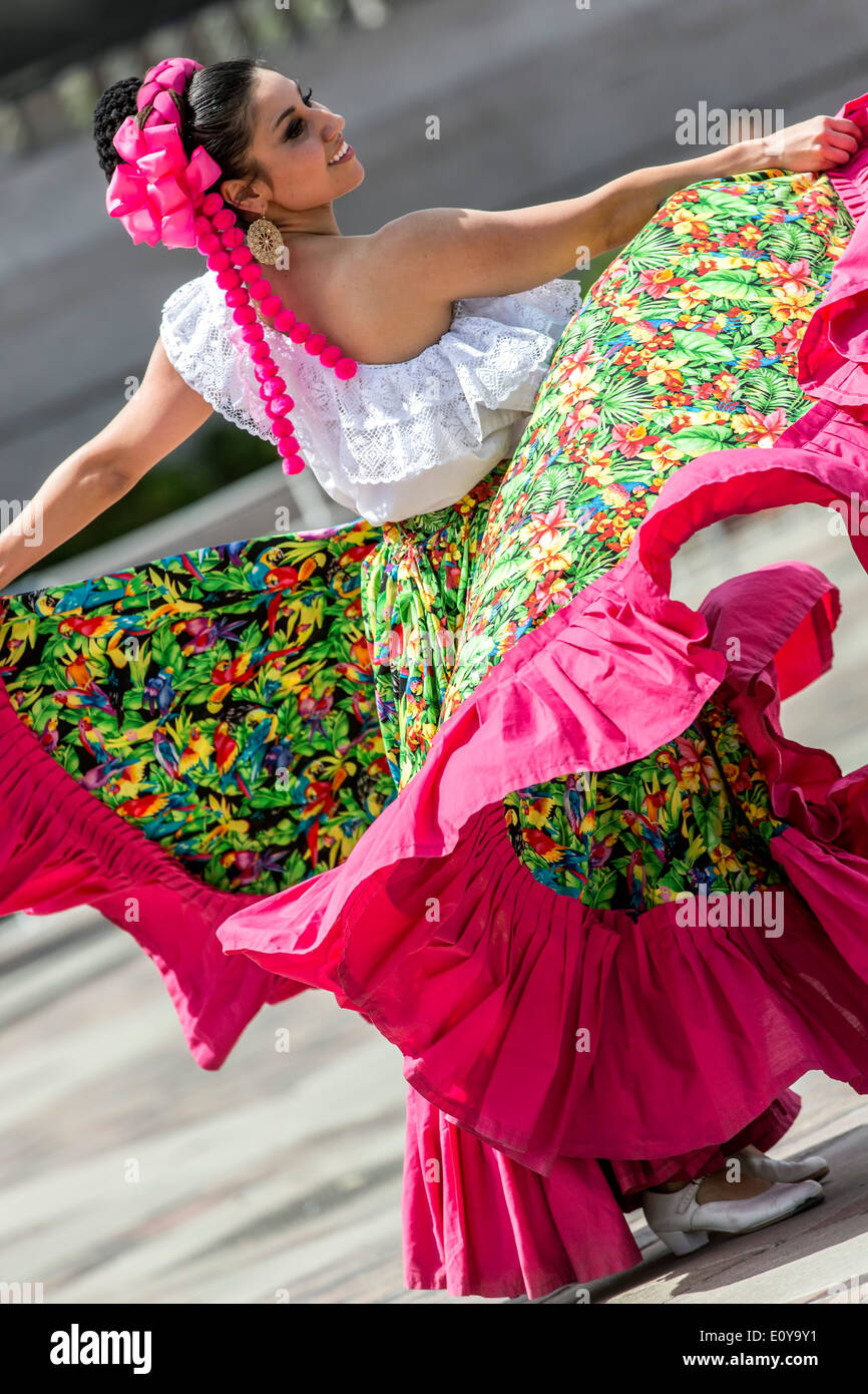 Mexikanische Tänzer, Cinco de Mayo Feier, Civic Center Park, Denver, Colorado, USA Stockfoto