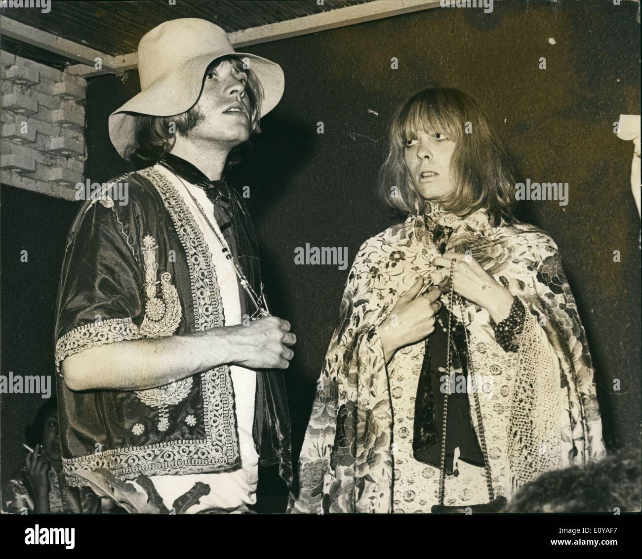 Brian jones tot aufgefunden Fotos und Bildmaterial in hoher Auflösung