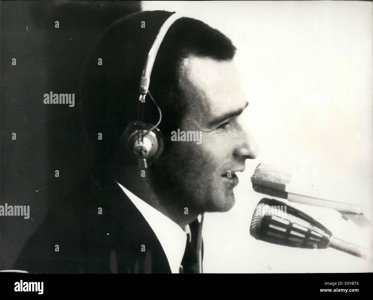 10. Oktober 1969 - Australian beschuldigt, Brandstiftung in der Al-Aqsa-Moschee in Jerusalem vor Gericht erscheint: 28 Jahre alten australischen Schafe-Shearer jetzt vor Gericht in Jerusalem Faing verlangt, dass er Feuer auf Al Aqusa Mosque vor sechs Wochen festgelegt. Der Mann sitzt Michael Dennis Rohan in eine Kugel Glaskäfig während des Prozesses. Foto zeigt Michael Dennis Rohan in Nahaufnahme bei hid-Prozess in Jerusalem. Stockfoto