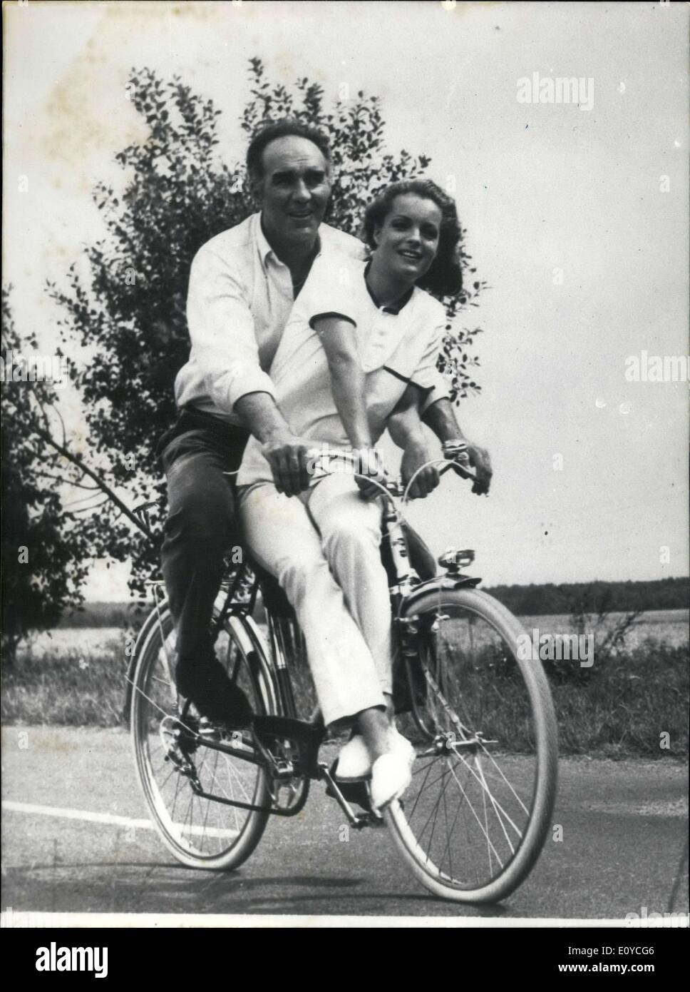 21. August 1969 - ist Claude Sautet Filmdirektor, basierend auf einem Roman von Paul Guimard. Die Szenen wurden auf der Ile de France im Land gedreht. Stockfoto