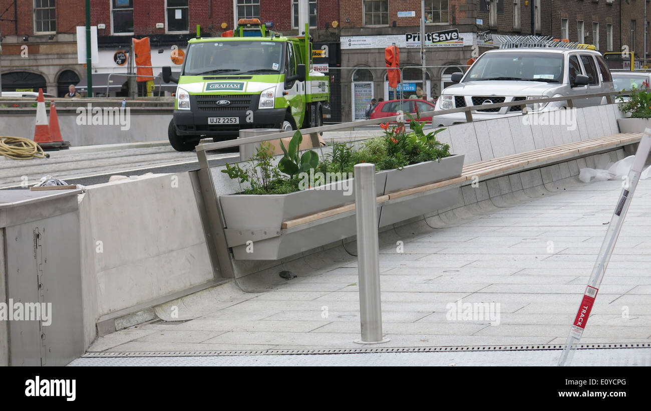 Bild aufgenommen beim Bau der Rosie Hackett Brücke über den Fluss Liffey im Zentrum von Dublin Stockfoto