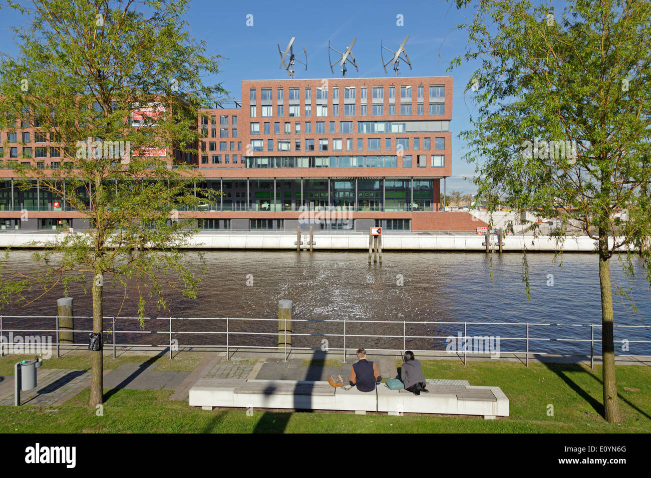 Greenpeace-Zentrale, Elbarkaden, Hafen City, Hamburg, Deutschland Stockfoto