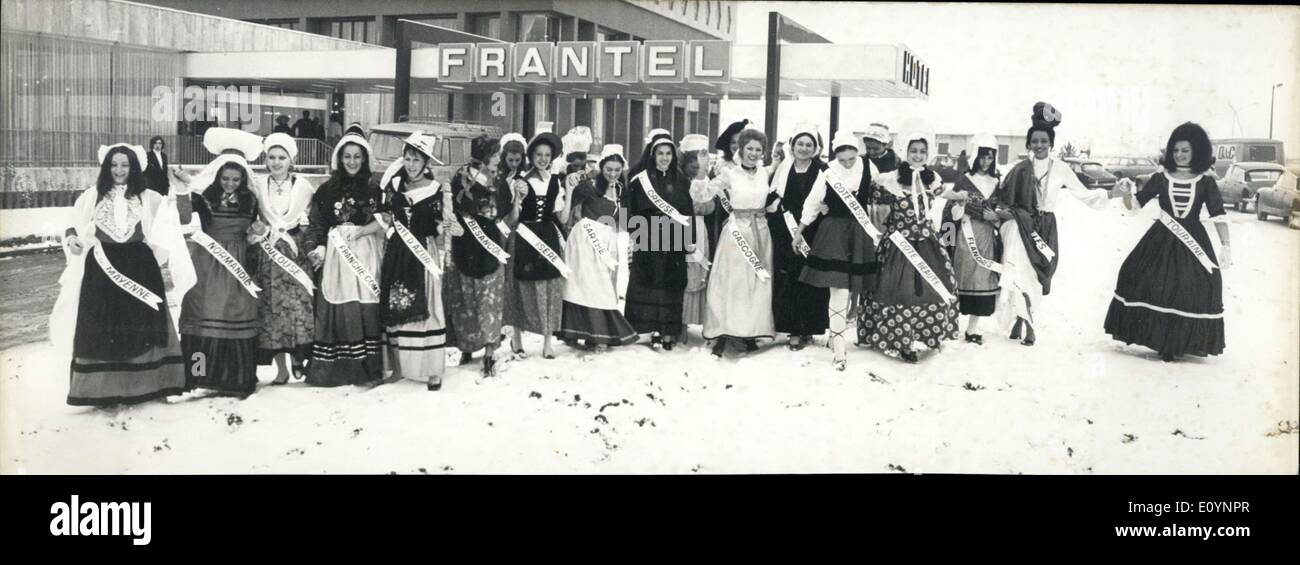 29. Dezember 1970 - '' Miss Frankreich 1971'' Festzug Teilnehmer in Tracht Stockfoto