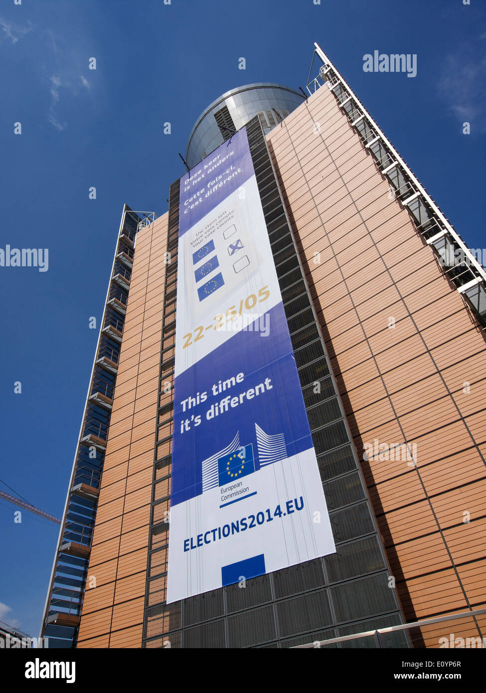 Wahlen zum Europäischen Parlament können 2014 Banner auf das Berlaymont-Gebäude in Brüssel, Belgien Stockfoto