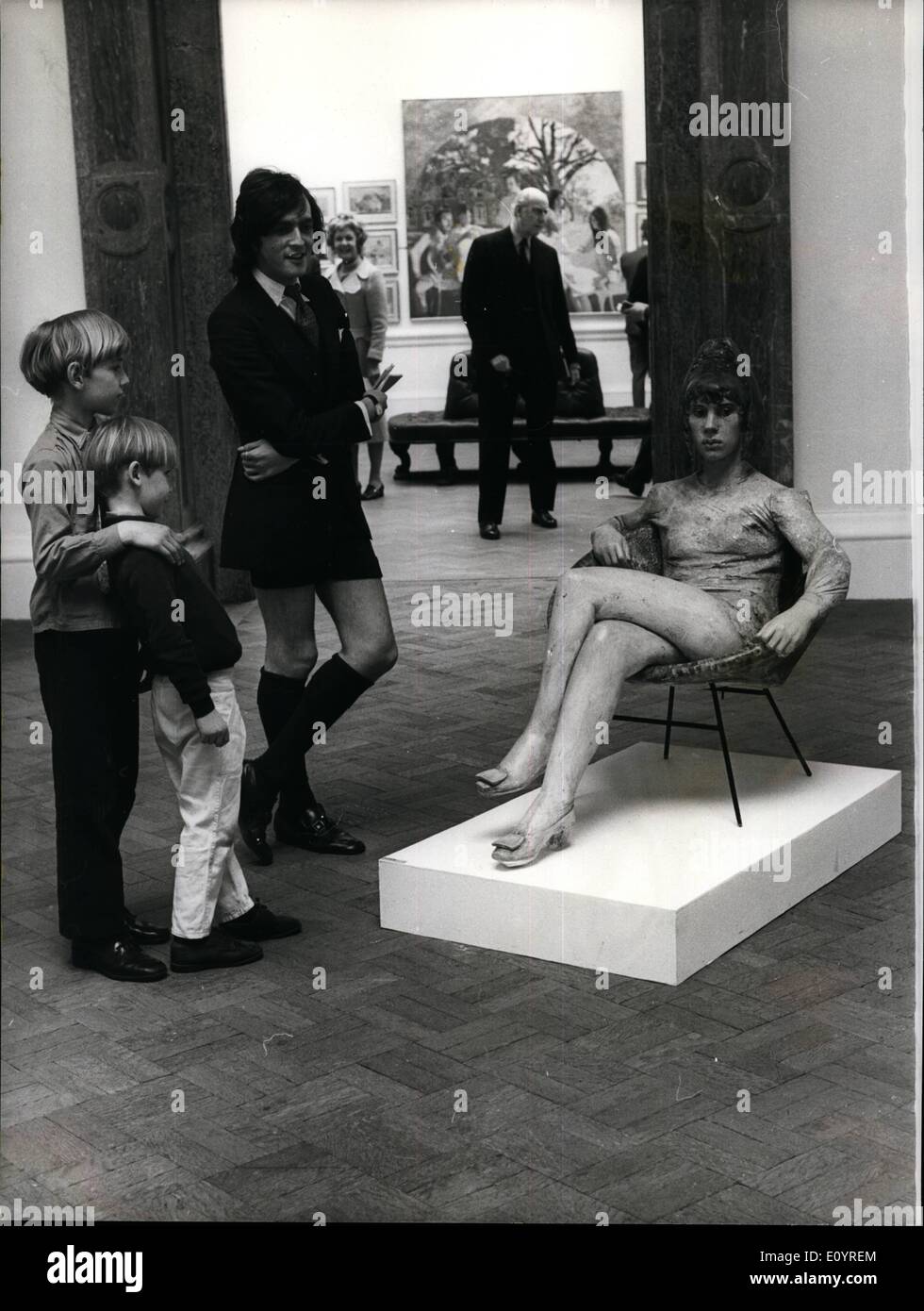 4. April 1971 - fast lebensecht: James Butler Ausstellung im Royal Academy Summer Exhibition '' Skizze für ein Portrait'', wurde von den Besuchern für seine bemerkenswerte Ähnlichkeit mit der realen Sache bewundert. Stockfoto
