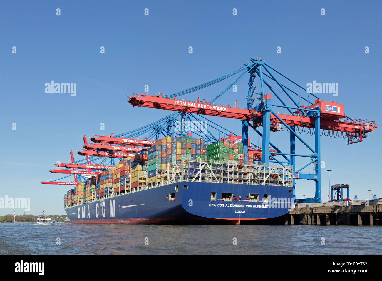 Containerschiff nahm von Humboldt´ am Container Terminal Burchardkai, Hafen, Hamburg, Deutschland Stockfoto