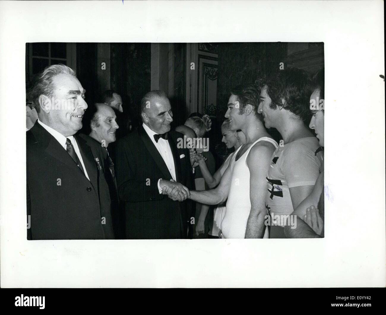 26. Oktober 1971 - Breschnew und Pompidou treffen Maurice Bejart Tänzer Stockfoto