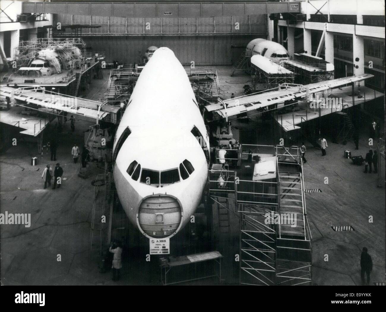 3. Dezember 1971 - Rumpf des Airbus A 300 B am Montageband bei Airbus Industrie Stockfoto