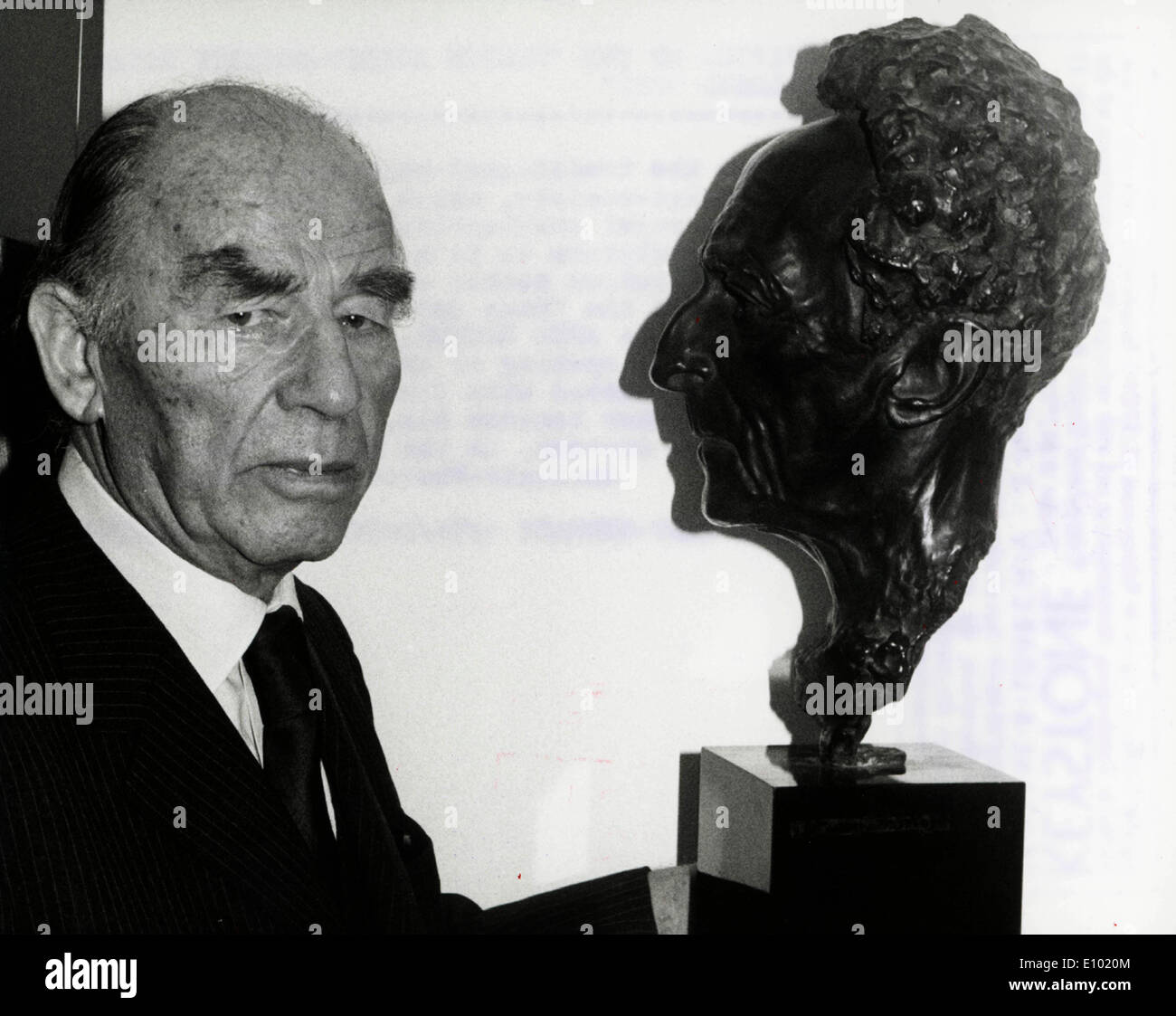 ARNO BREKER deutscher Bildhauer, am besten bekannt für seine öffentliche Arbeiten in Nazi-Deutschland. Stockfoto