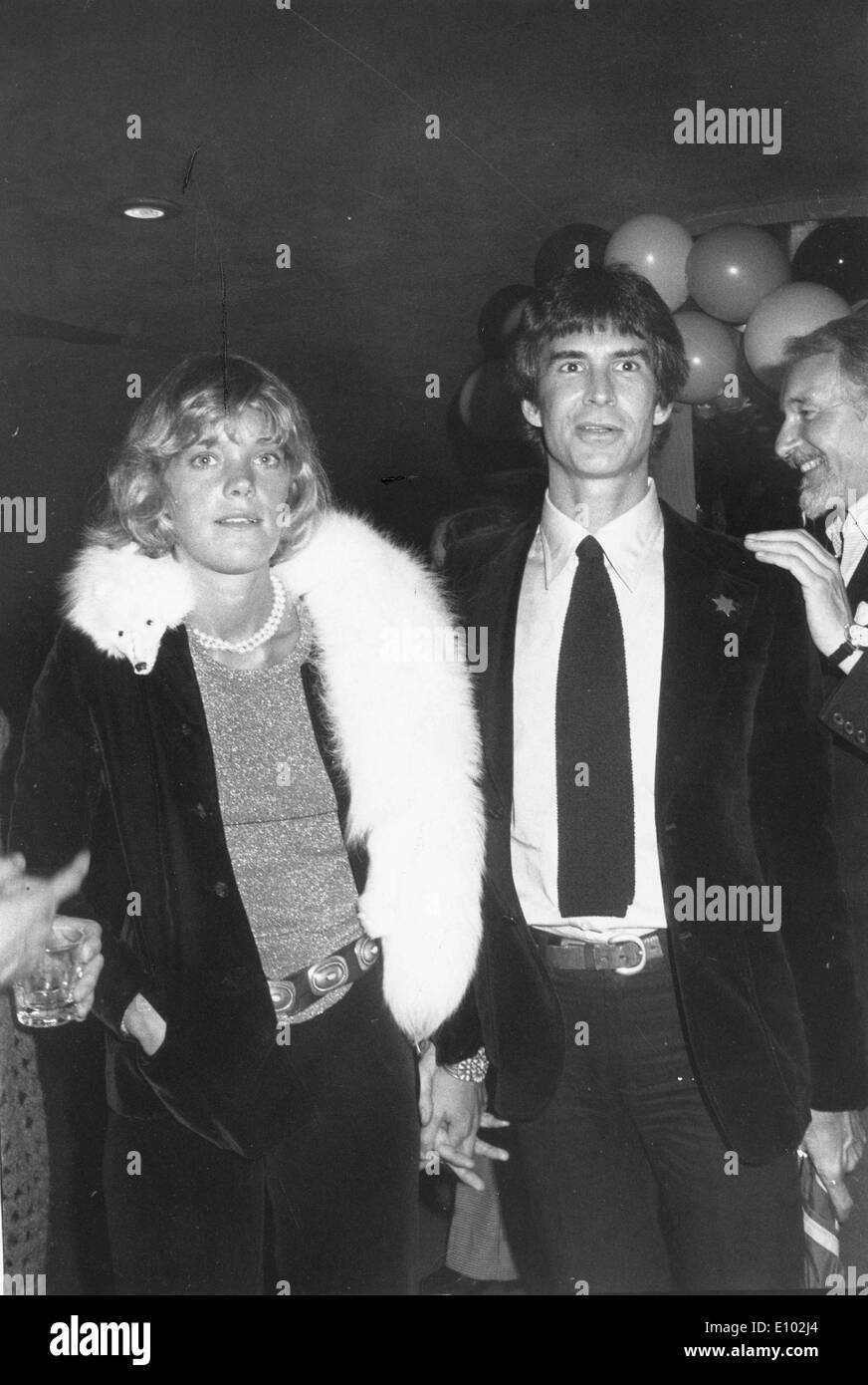 Schauspieler Anthony Perkins Und Berry Berenson Profitieren Stockfotografie Alamy