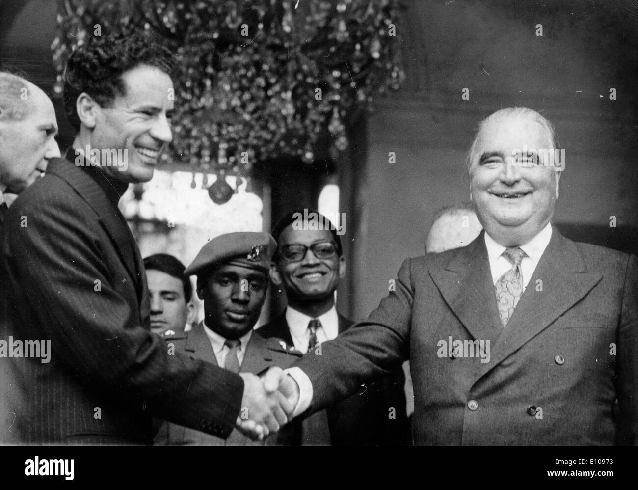 Präsident Georges Pompidou trifft Muammar al-Gaddafi Stockfoto