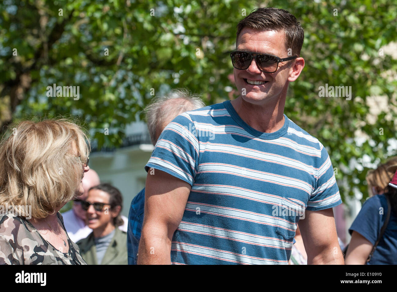 London, UK. 18.05.2014. Scott Maslen, der Schauspieler, Jack Branning in Primrose Hill Festival in der UK-Seifenoper Eastenders spielt. Malsen war der Richter in das Festival Hundeausstellung. Stockfoto