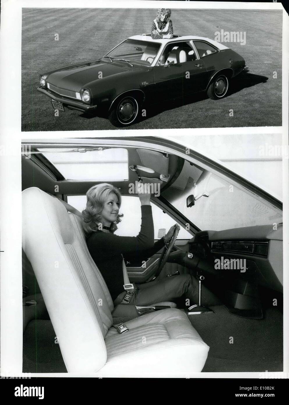 24. Februar 1972 - Pinto Schiebedach? Ein Schiebedach Metall, eine beliebte Option für Thunderbird und Standardgröße Ford wird nun auf den Ford Pinto angeboten. Es ist wahlweise mit oder ohne optionale Vinyl-Dach, und es deckt den vorderen Fahrgastraum. Es wird manuell durch eine Kurbel betrieben, im Dachhimmel bei Nichtgebrauch ausgespart ist. Stockfoto