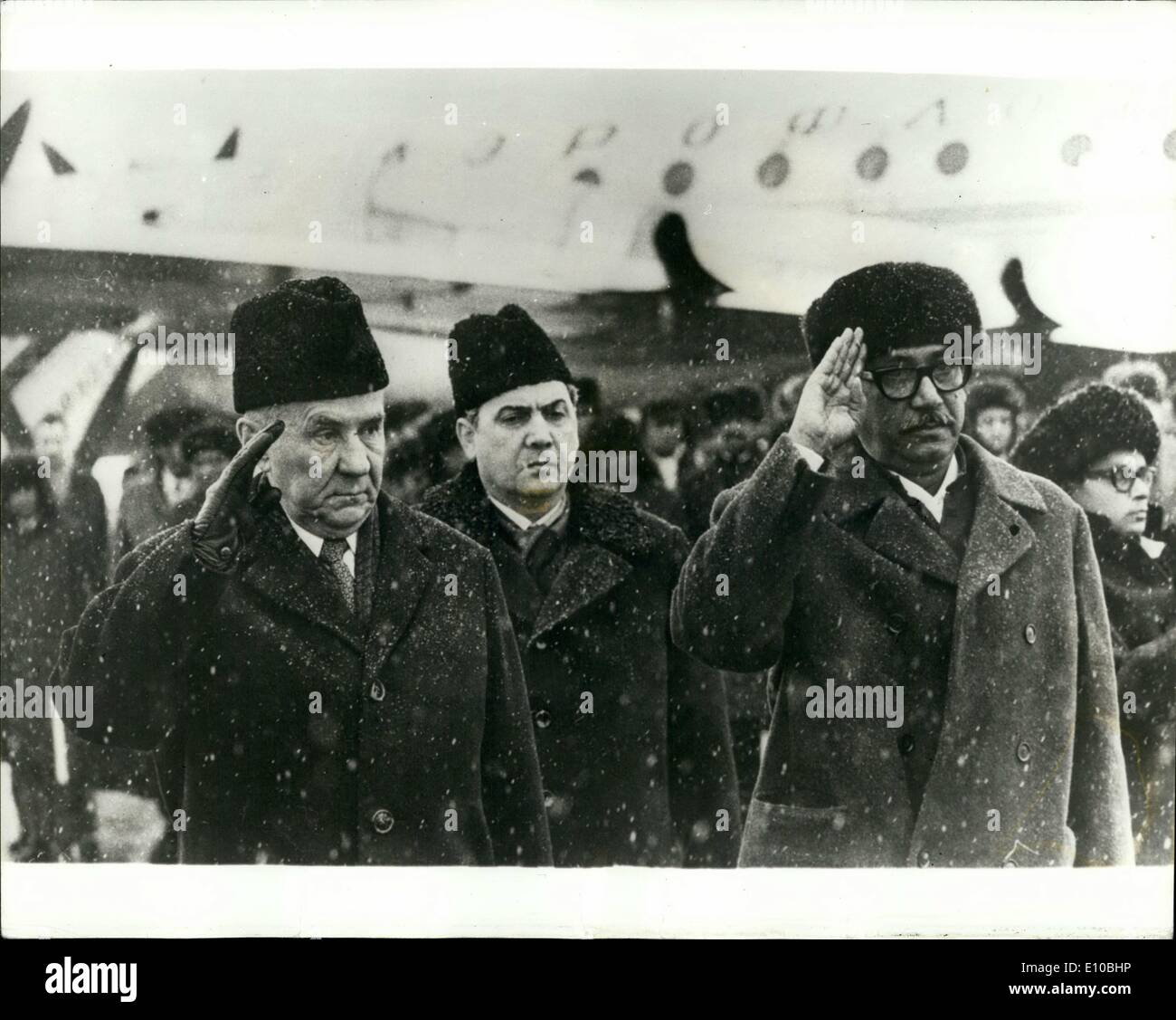 3. März 1972 - MUJIBUR RAHMAN IN Moskau Scheich MUJIBUR RAHMAN... der Ministerpräsident von Bangladesch (rechts), abgebildet bei seiner Ankunft in Moskau letzte Woche von Dacca an fünf Tagen Staatsbesuch auf linken Seite Mr KOSYGIN, der sowjetische Ministerpräsident ist, ihn begrüßte. Stockfoto