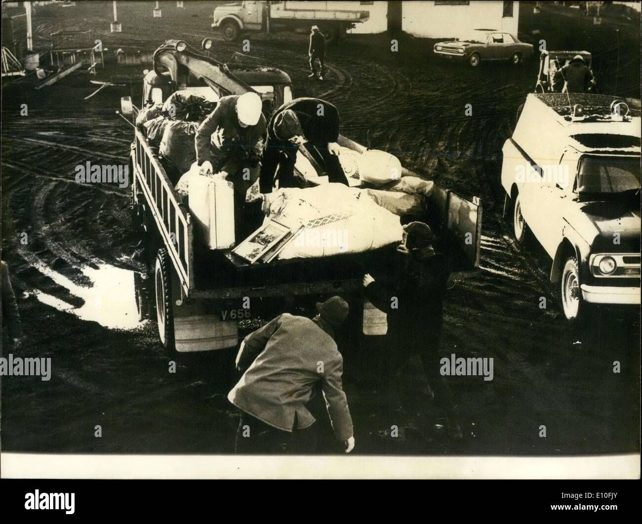 1. Januar 1973 - fliehen Helgafell der Eruption Vestmanaeyjar Einwohner. Stockfoto
